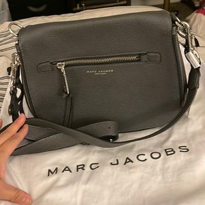 Marc Jacobs cross body bag in color shadow gray. Brand new never used.